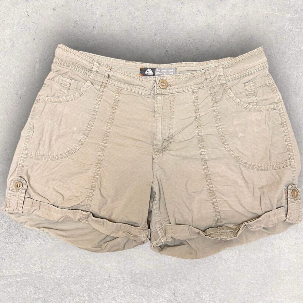 Nike ACG Women's Khaki Shorts Size 8 back pockets‎ tan 34 waist
